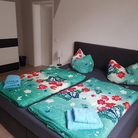 Bed And Breakfast Zeulenroda Esterno foto