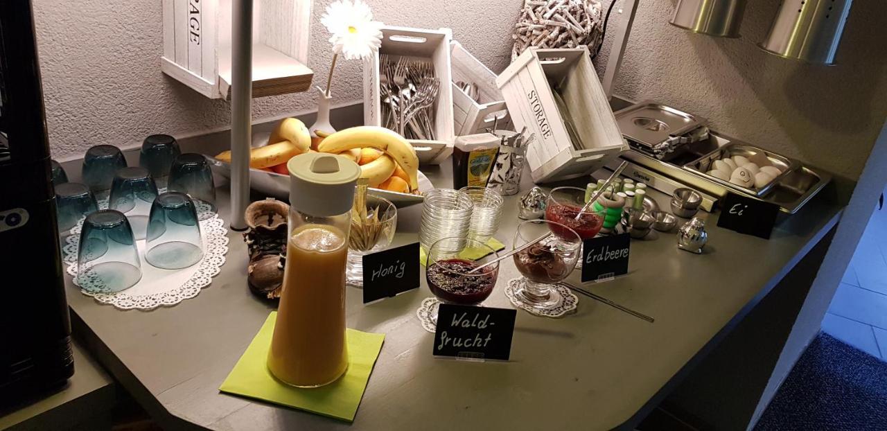 Bed And Breakfast Zeulenroda Esterno foto